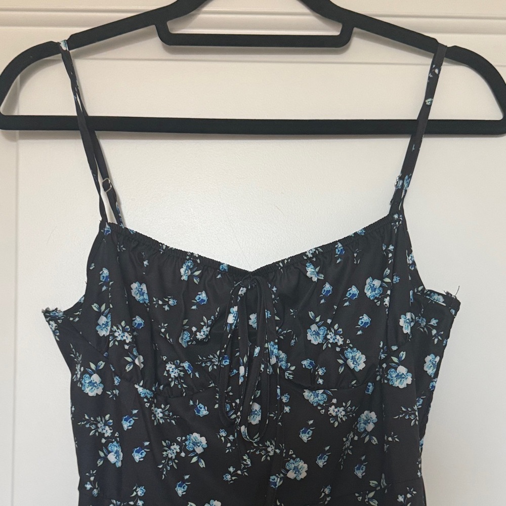 Black Floral Spaghetti-Strap Midi Dress - Picture 4 of 5